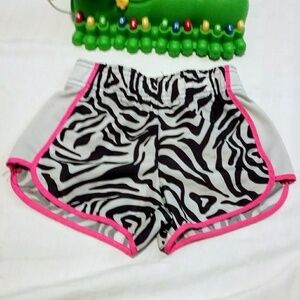 Kids zebra stripe shorts
